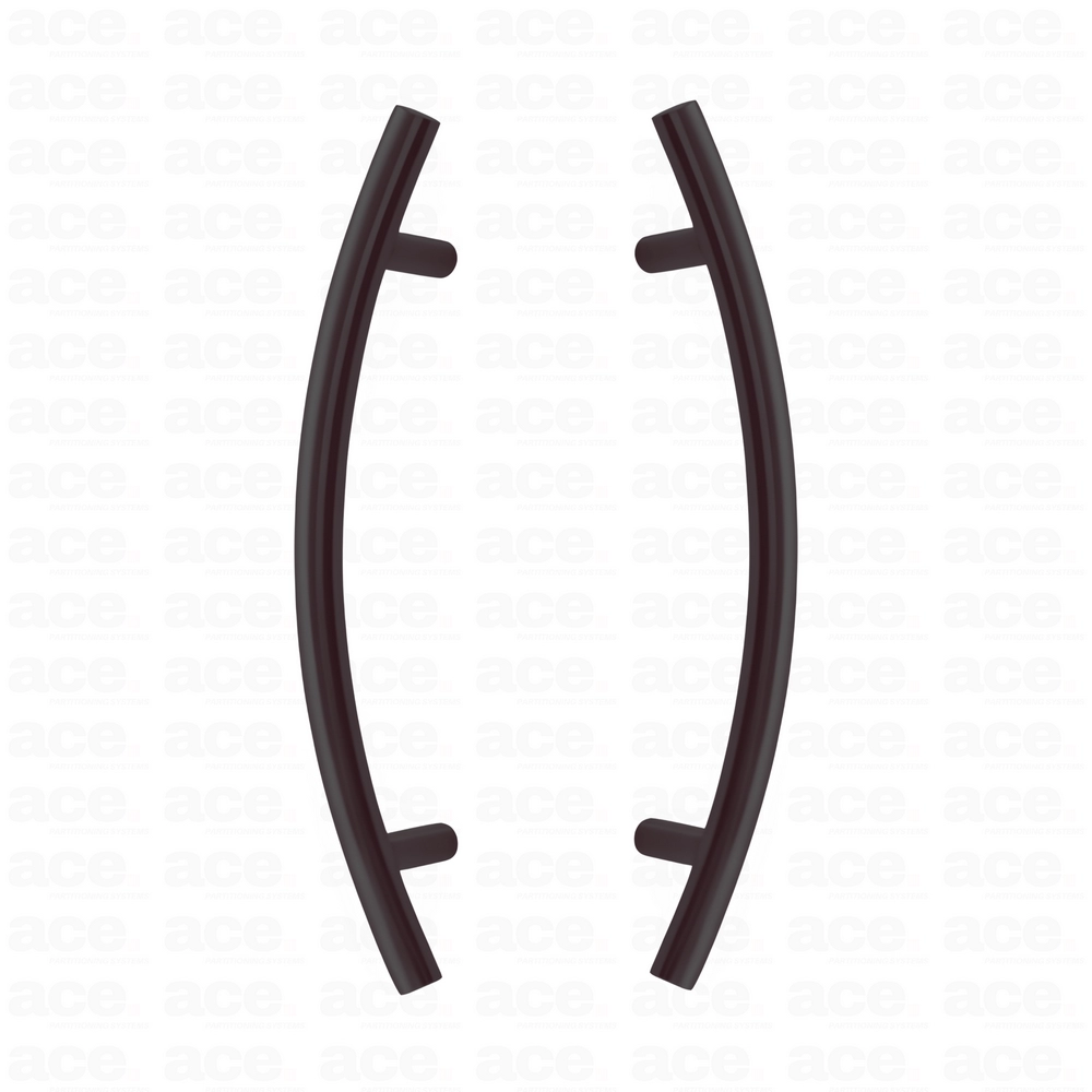 Crescent pull handle